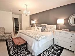 Lookin For Decorating Small Bedroom For Couples Modern And Romantic Bedrooms For New Coupl Small Bedroom Ideas For Couples Master Bedrooms Decor Woman Bedroom