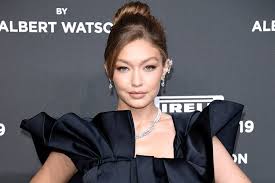 C'est en 2015 que gigi hadid et zayn malik tombent sous le charme l'un de l'autre. Ø¬ÙŠØ¬ÙŠ Ø­Ø¯ÙŠØ¯ ØªØ³Ø·Ø¹ Ø¨Ù…Ø¬ÙˆÙ‡Ø±Ø§Øª Ø´ÙˆØ¨Ø§Ø±Ø¯ Day Night Magazine