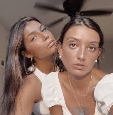 Alanna Foxx's Instagram, Twitter & Facebook