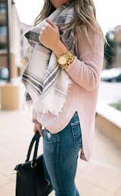25 Pretty Winter Outfits To Try This Year The Crafting Nook Winterstyle Winterfashion Winteroutfits Cozy Pretty Winter Outfits Fall Outfits Women Fashion