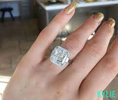 Zobrazhennya Zi Storinki Http Images Intouchweekly Com Uploads Images File 27453 Kylie Jen Kylie Jenner Engagement Ring Dream Engagement Rings Engagement Rings