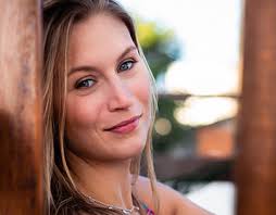 Mohr Projekte :: Fotos, Videos, Logos, Illustrationen und Branding ::  Behance