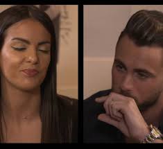 No solo recomendaría esta película por sus interminables escenas cómicas, sino también debido a su línea de la historia refrescante. 6play Diner Avec Mon Ex Illan Et Celia Facebook