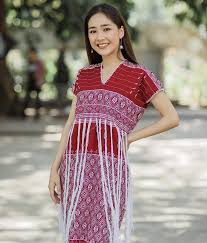 Pin By Naw Thiri Sein On Karen Traditional Dress Karen Kayin Traditional Outfits Traditional Dresses Thai Clothes