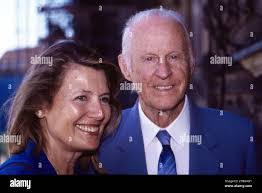 Jacqueline Beer's Instagram, Twitter & Facebook