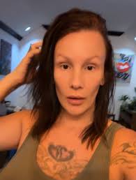 Photo posted by candice Dee (@candice2ice)