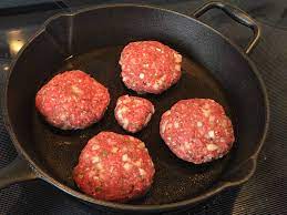 How To Make Juicy Cast Iron Skillet Burgers - Vintage Kitchen Vixen