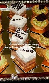 Les Mini Gateaux Soiree Desserts Cuisine Food