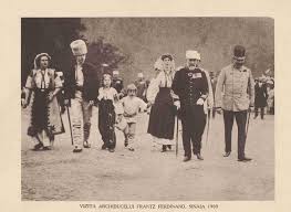 Carol I Si Arhiducele Franz Ferdinand Mostenitorul Tronului Imperial Al Austriei Si Al Tronului Regal Al Ungariei Urmaţi De Fa History Time Travel Queen Mary