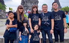 Bagaimana keadaan sang istri ashanty dan ketiga anaknya aurel hermansyah, azriel hermansyah dan arsy hermansyah?? Rumahnya Habis Dilalap Api Anak Angkat Ashanty Menangis Sesenggukan