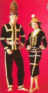 Everyone in this world would love to see this picture, because it can make us. Pakaian Tradisional Kaum Di Malaysia Utama