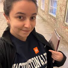 Senior Art History major, Kaylin, talks about the ways Prof. George Bent  inspires her.