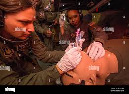 Left u s air force staff hi-res stock photography and images