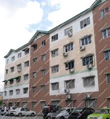 There are tesco extra， giant hypermarket, or aeon bukit tinggi nearby. Lelong Auction Bandar Bukit Tinggi 2 Flat In Klang Selangor Rm 120 000 On 2021 03 17 Lelongtips Com My