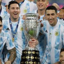 This overview provides a brief summary of all matches in the selected round, with all relevant information for both, during (live) and after the match. Argentinien Schlagt Brasilien Und Gewinnt Copa America Web De