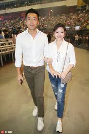 Afterwards, they both hosted 100% entertainment (yu le bai fen bai) for more than 8 years; For Couples And Singles How To Dress For Chinese Valentine S Day Chinadaily Com Cn