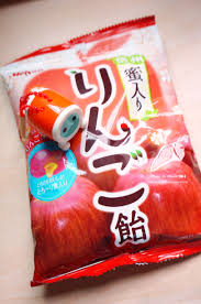 20140611 信州蘋果糖 不愧是日本的水果糖 味道超濃 好吃 即期品的價格也非常便宜 買對了xd snack recipes snacks food