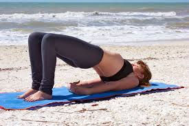 Crossfit ratgeber mit workouts & trainingsplan für frauen. Die 5 Effektivsten Pilates Ubungen Fur Zuhause Asanayoga De