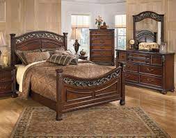 Signature Design By Ashley B5265457963136 Leahlyn Series 3 Piece Bedroom Set Bedroom Sets Queen Bedroom Sets Ashley Bedroom Furniture Sets