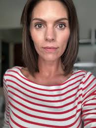 Introduction of a married mom in the dull women's club