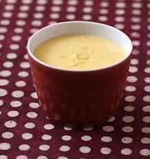 Sauce Hollandaise La Recette D Odelices Retrouvez Les Ingredients La Preparation Des Recet Sauce Hollandaise Sauce Hollandaise Recette Recettes De Cuisine
