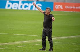 First appeared in gazeta esportiva. Sindicatos Dos Atletas De Sp Pede Adiamento De Flamengo X Palmeiras