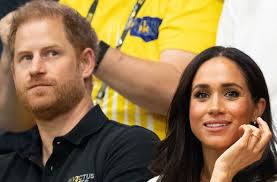 Royal Family: Meghan's court case 'risks breaking Harry's peace'