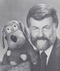 Floppy's silent laughs with the audience during awkward moments