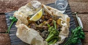 30 traditional Greek foods you need to try when in Greece ...