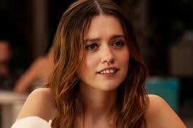 White Lotus' Star Aimee Lou Wood's Teeth Aren't Just Charming—They're  Inspiring