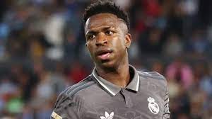 Jude Bellingham cobra Vinicius Júnior no Real Madrid