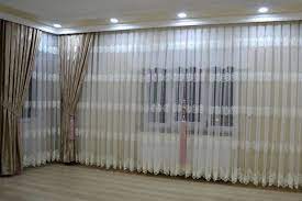 2020 trend salon perdeleri tül perde, fon perde ve jaluzi perde modelleri olarak çeşitlere ayrılıyor. Tul Perde Modelleri Ile Evinizin Sikligini Sergileyin Perde Evler Dekorasyon Fikirleri