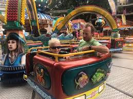 Jun 02, 2021 · kermisexploitant frank vale uit bergen op zoom is er zeker van. Attracties Draaien Mensen Zwieren En Zwaaien Tilburgse Kermis De 453ste Is Open Tilburg E O Bd Nl