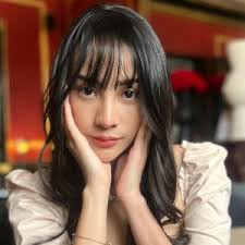 Aksi Anya Geraldine Asyik Luluran di Bathub Bikin Heboh, Warganet: Selalu  Meresahkan