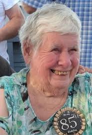 Dorothy Eleanor (nee Dowhan) THOMSON