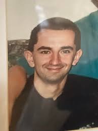 Went to cavindish between 1977 to 1984 lived straight in front