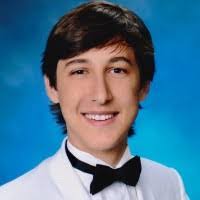 Tracy Reith's Instagram, Twitter & Facebook