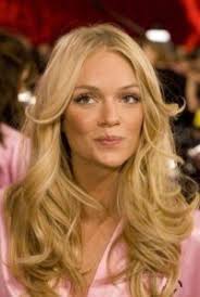 Iconic 70s Hairstyles For Modern Day Disco Glamour 70s Hair Disco Hair Hair Styles