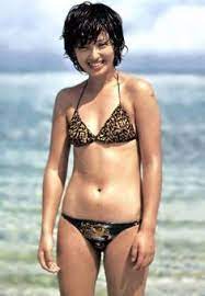 山口百恵 写真館 恒例の水着祭り ビキニモデル 山口百恵 水着