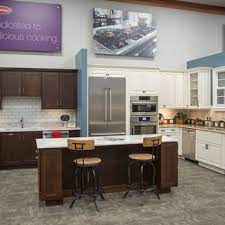 Experienced consultants can help you select the appliances for your cooking style, space and budget. Friedman S Appliances 15 Photos 16 Reviews Appliances Repair 9296 Kingston Pike Knoxville Tn Phone Number