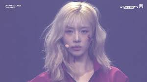 YOOHYEON FROM SQUID GAME!!! WT!!! 😳😳😳 Singing ROSE