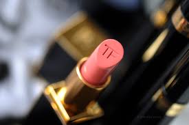Dòng lip color matte nhà tom ford được biết đến khi mang chất son kết cấu lì cực khủng. Tom Ford Noir Colour Collection Preview Swatches Bubbly Michelle