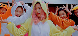 Discount prices and promotional sale on all hobbies & entertainment. Animated Gif About Cute In Itzy By On We Heart It