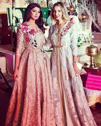 Regardez Cette Photo Instagram De Mariamsaidmbc 18 2 K J Aime Moroccan Dress Moroccan Fashion Caftan