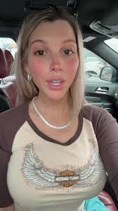 Emily Trapp's Instagram, Twitter & Facebook