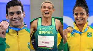 Ana marcela jesus soares da cunha (salvador, 23 de março de 1992) é uma nadadora brasileira que compete em provas de maratona aquática. Sportbuzz Atleta Brasileira Pede Namorada Em Casamento Apos Os Jogos Pan Americanos 2019
