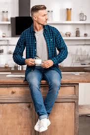 J'ai 24 ans et en tant que femme a tout âge, aimons être jolie. Le Style Workwear Un Look Tres Actuel