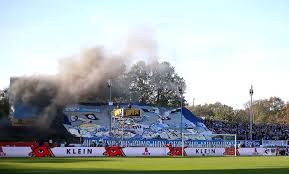 Startseite » sport » tsv 1860 münchen » ultras zaunfahnen 1860 münchen. 1860 Ultras Kritisieren Abbrennen Von Rauchtopf In Munster Liga3 Online De