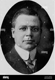 Edwin ll d hi-res stock photography and images