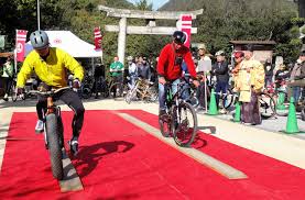大山神社 自転車神社祭 のろのろ一本橋全国大会 | せとうちタイムズ（尾道市因島・瀬戸田地域の週刊新聞）